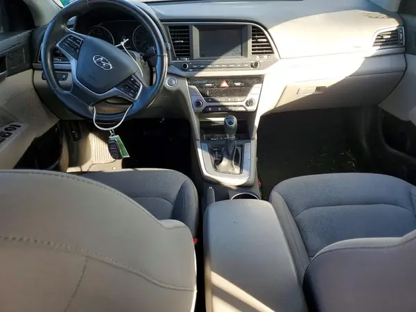 KMHD84LF8JU556693 2018 HYUNDAI ELANTRA - Image 8
