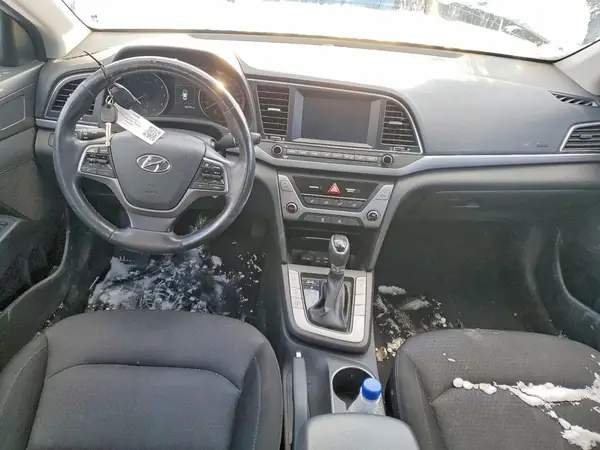 KMHD84LF8JU558301 2018 HYUNDAI ELANTRA - Image 8