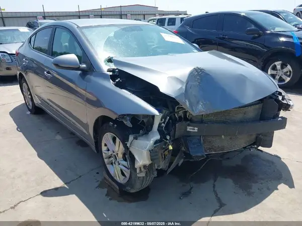 KMHD84LF8JU574465 2018 HYUNDAI ELANTRA - Image 1