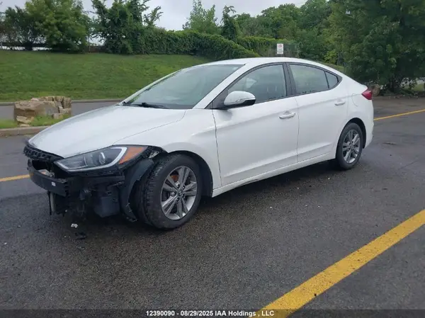 KMHD84LF8JU577351 2018 HYUNDAI ELANTRA - Image 2