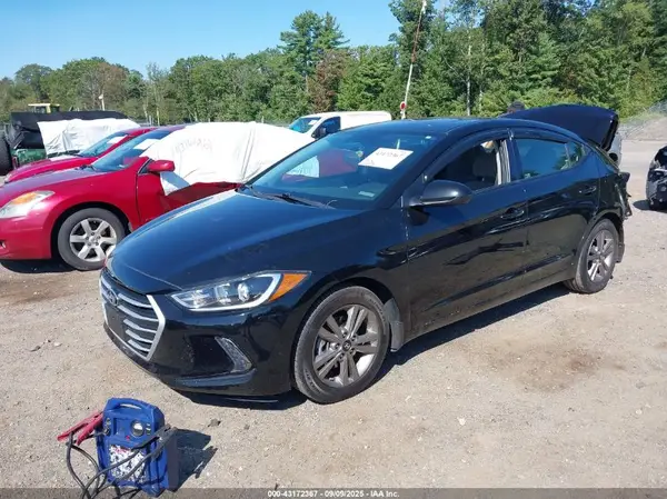KMHD84LF8JU591752 2018 HYUNDAI ELANTRA - Image 2