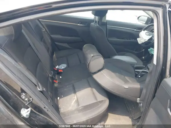 KMHD84LF8JU592755 2018 HYUNDAI ELANTRA - Image 8