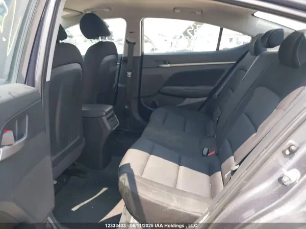 KMHD84LF8JU596398 2018 HYUNDAI ELANTRA - Image 8