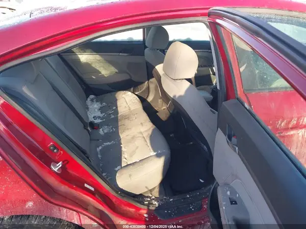 KMHD84LF8JU606637 2018 HYUNDAI ELANTRA - Image 8