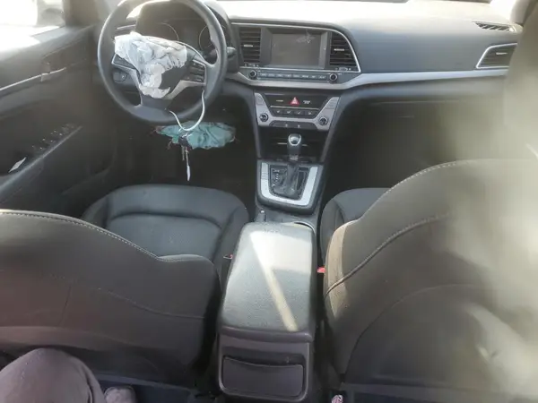 KMHD84LF8JU608422 2018 HYUNDAI ELANTRA - Image 8