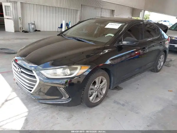 KMHD84LF8JU609523 2018 HYUNDAI ELANTRA - Image 2
