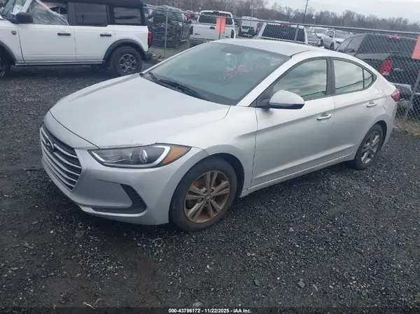 KMHD84LF8JU610638 2018 HYUNDAI ELANTRA - Image 2