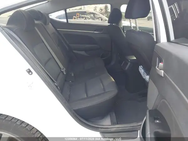 KMHD84LF8JU623261 2018 HYUNDAI ELANTRA - Image 8