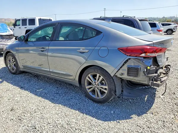 KMHD84LF8JU628489 2018 HYUNDAI ELANTRA - Image 2