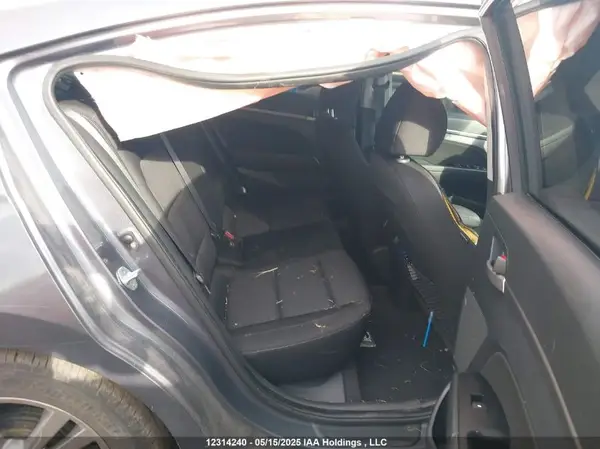 KMHD84LF8JU637354 2018 HYUNDAI ELANTRA - Image 8