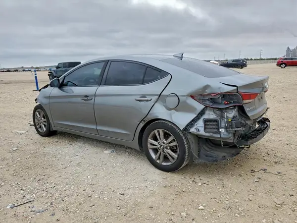 KMHD84LF8JU638021 2018 HYUNDAI ELANTRA - Image 2