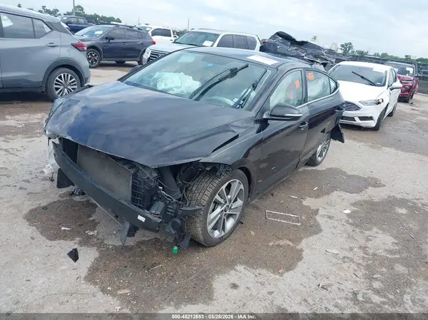KMHD84LF8JU646247 2018 HYUNDAI ELANTRA - Image 2