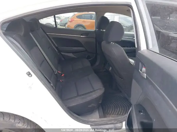 KMHD84LF8JU649830 2018 HYUNDAI ELANTRA - Image 8
