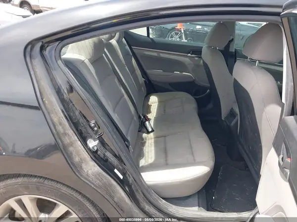 KMHD84LF8JU679071 2018 HYUNDAI ELANTRA - Image 8