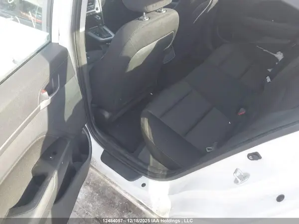 KMHD84LF8JU689969 2018 HYUNDAI ELANTRA - Image 8