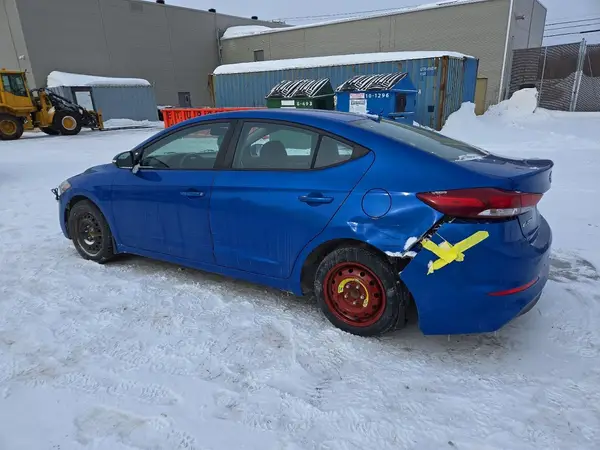 KMHD84LF8JU702753 2018 HYUNDAI ELANTRA - Image 2