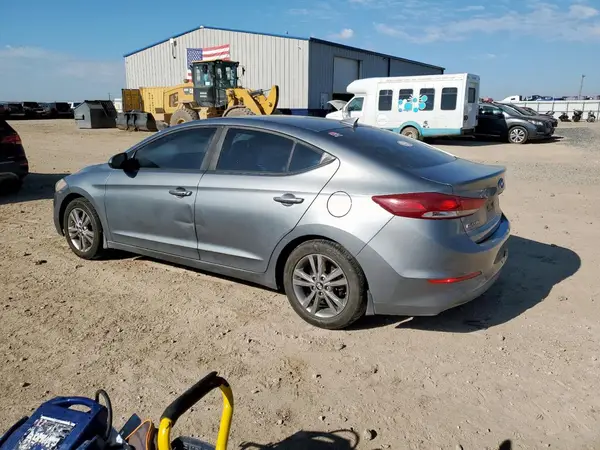 KMHD84LF8JU703997 2018 HYUNDAI ELANTRA - Image 2