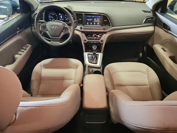 KMHD84LF8JU704986 2018 HYUNDAI ELANTRA - Image 8