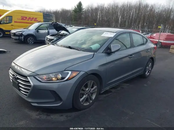 KMHD84LF8JU723926 2018 HYUNDAI ELANTRA - Image 2