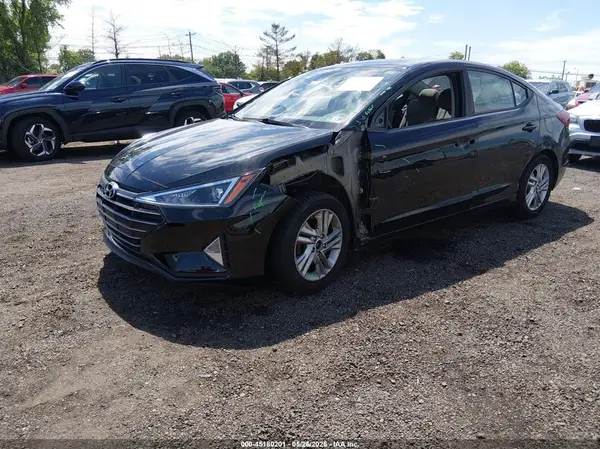 KMHD84LF8KU741702 2019 HYUNDAI ELANTRA - Image 2
