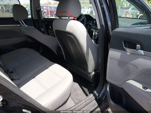 KMHD84LF8KU741702 2019 HYUNDAI ELANTRA - Image 8