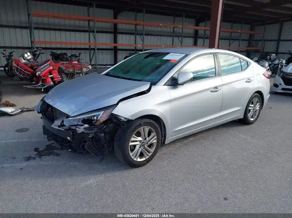 KMHD84LF8KU741845 2019 HYUNDAI ELANTRA - Image 2