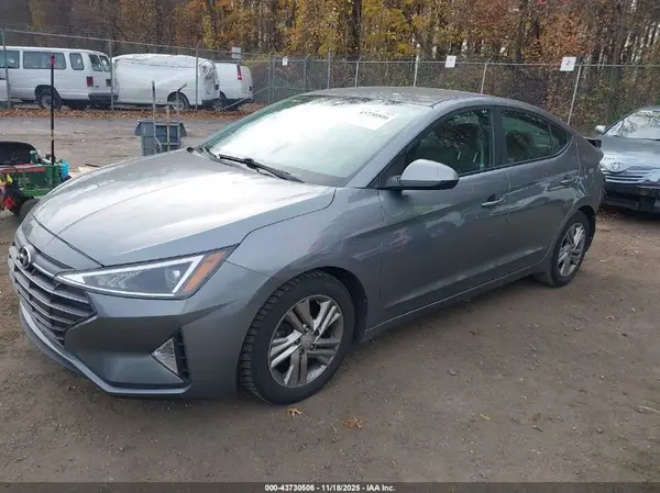 KMHD84LF8KU744826 2019 HYUNDAI ELANTRA - Image 2