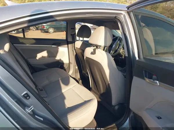 KMHD84LF8KU745281 2019 HYUNDAI ELANTRA - Image 8
