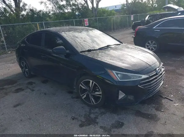 KMHD84LF8KU811943 2019 HYUNDAI ELANTRA - Image 1