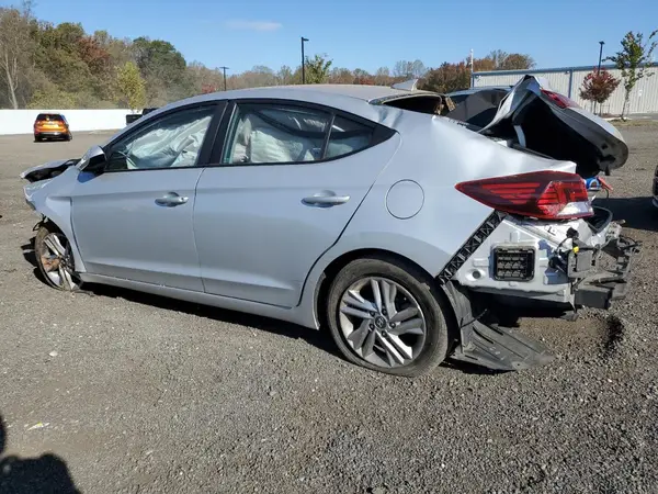 KMHD84LF8KU815796 2019 HYUNDAI ELANTRA - Image 2