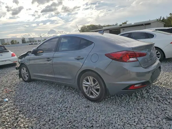 KMHD84LF8KU818858 2019 HYUNDAI ELANTRA - Image 2