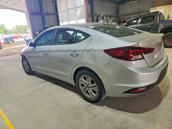KMHD84LF8KU843503 2019 HYUNDAI ELANTRA - Image 2