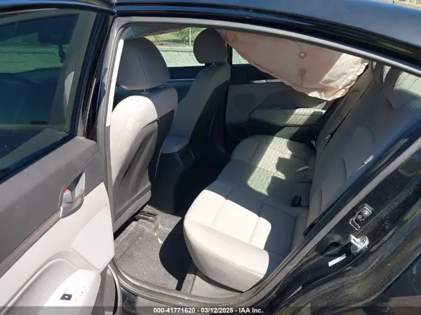 KMHD84LF8KU861306 2019 HYUNDAI ELANTRA - Image 8