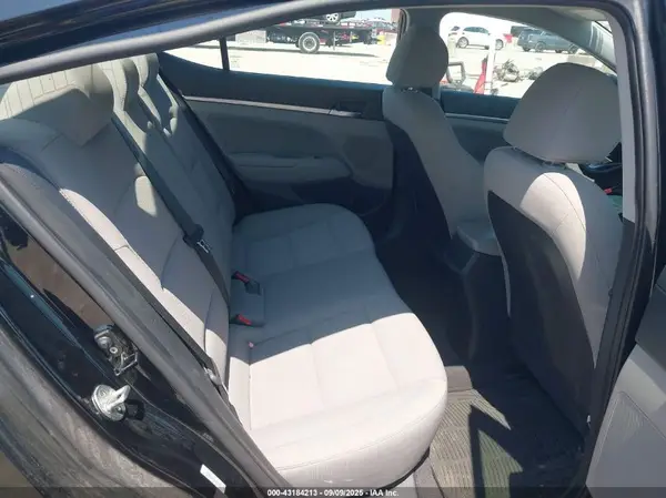 KMHD84LF8KU874573 2019 HYUNDAI ELANTRA - Image 8