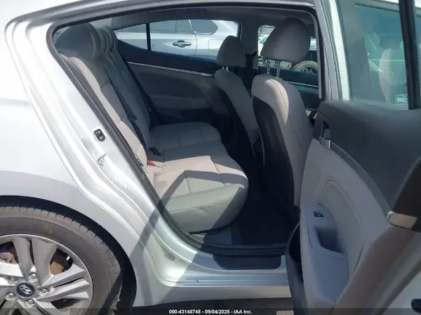 KMHD84LF8KU876484 2019 HYUNDAI ELANTRA - Image 8