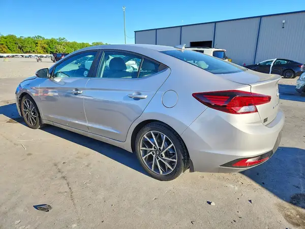 KMHD84LF8LU009734 2020 HYUNDAI ELANTRA - Image 2