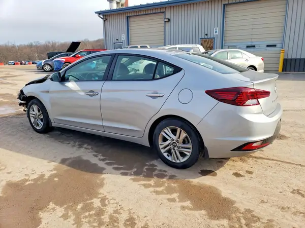 KMHD84LF8LU949404 2020 HYUNDAI ELANTRA - Image 2