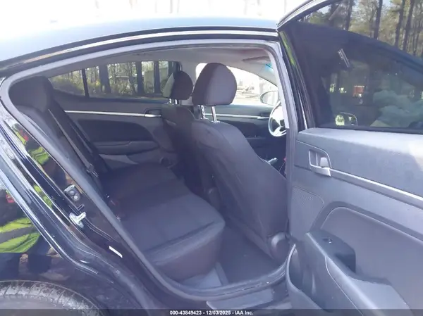 KMHD84LF8LU986548 2020 HYUNDAI ELANTRA - Image 8