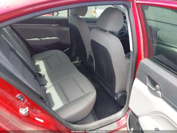KMHD84LF9HU062272 2017 HYUNDAI ELANTRA - Image 8
