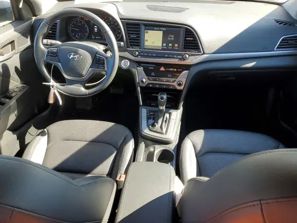 KMHD84LF9HU062935 2017 HYUNDAI ELANTRA - Image 8