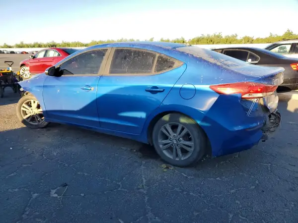KMHD84LF9HU062949 2017 HYUNDAI ELANTRA - Image 2