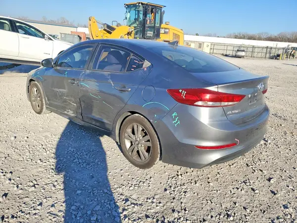 KMHD84LF9HU063177 2017 HYUNDAI ELANTRA - Image 2