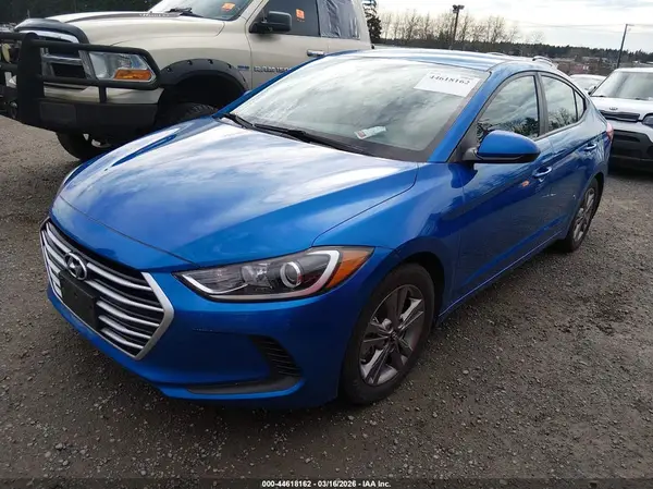 KMHD84LF9HU067021 2017 HYUNDAI ELANTRA - Image 2
