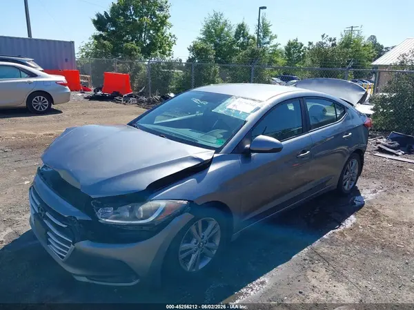 KMHD84LF9HU068881 2017 HYUNDAI ELANTRA - Image 2