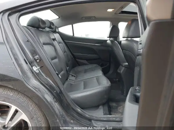 KMHD84LF9HU104777 2017 HYUNDAI ELANTRA - Image 8