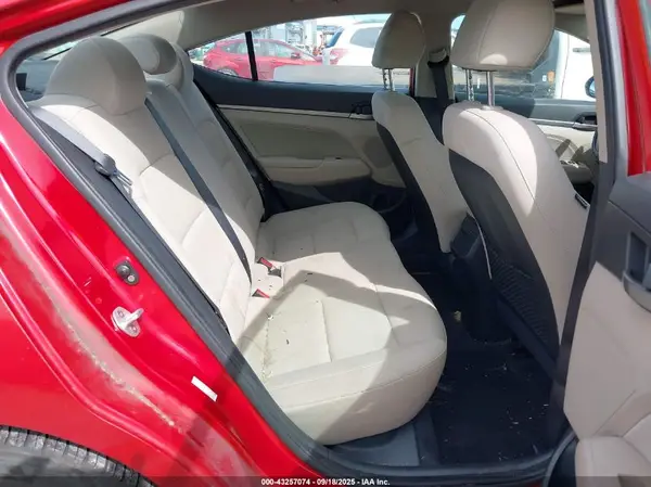 KMHD84LF9HU141490 2017 HYUNDAI ELANTRA - Image 8