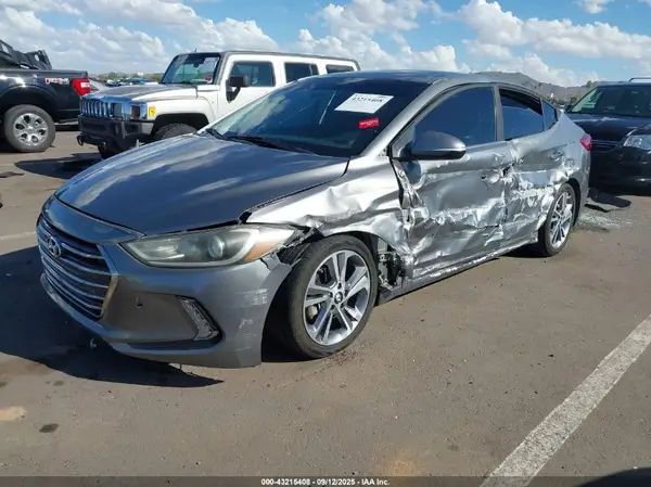 KMHD84LF9HU148598 2017 HYUNDAI ELANTRA - Image 2