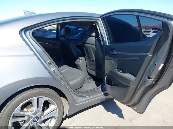 KMHD84LF9HU148598 2017 HYUNDAI ELANTRA - Image 8