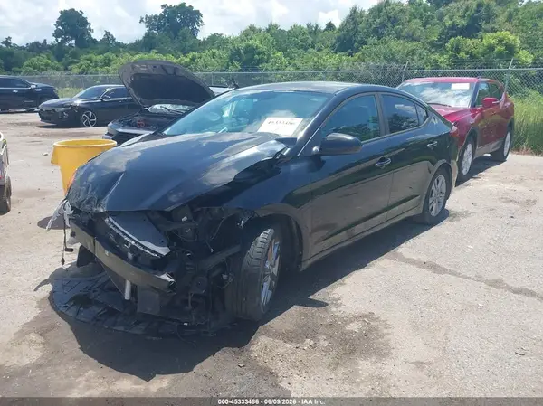 KMHD84LF9HU153784 2017 HYUNDAI ELANTRA - Image 2