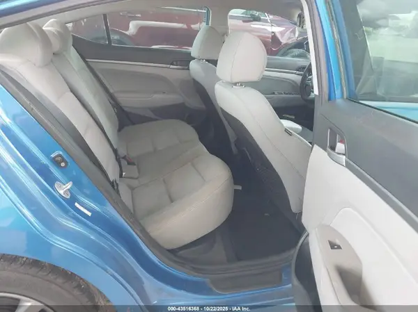 KMHD84LF9HU162680 2017 HYUNDAI ELANTRA - Image 8